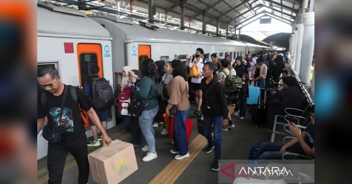 Daop 8 Surabaya Layani 3 Juta Penumpang Kereta Api, Tumbuh 16 Persen di Triwulan I 2026