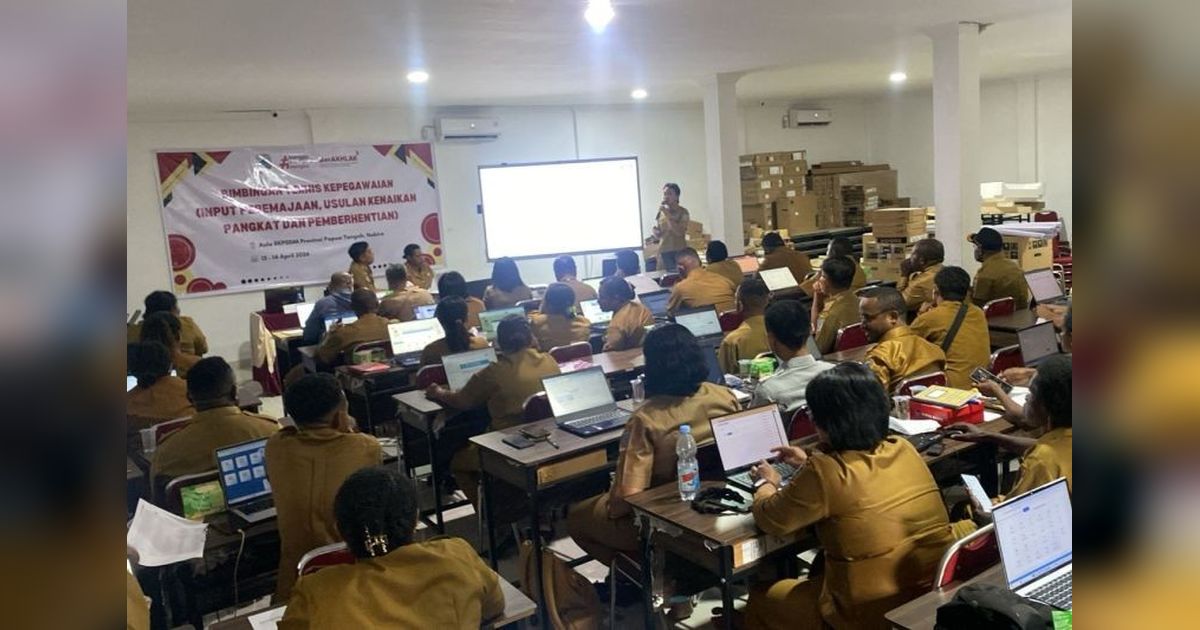 BKPSDM Papua Tengah Tingkatkan Kompetensi Pengelola Data Kepegawaian untuk Layanan Prima