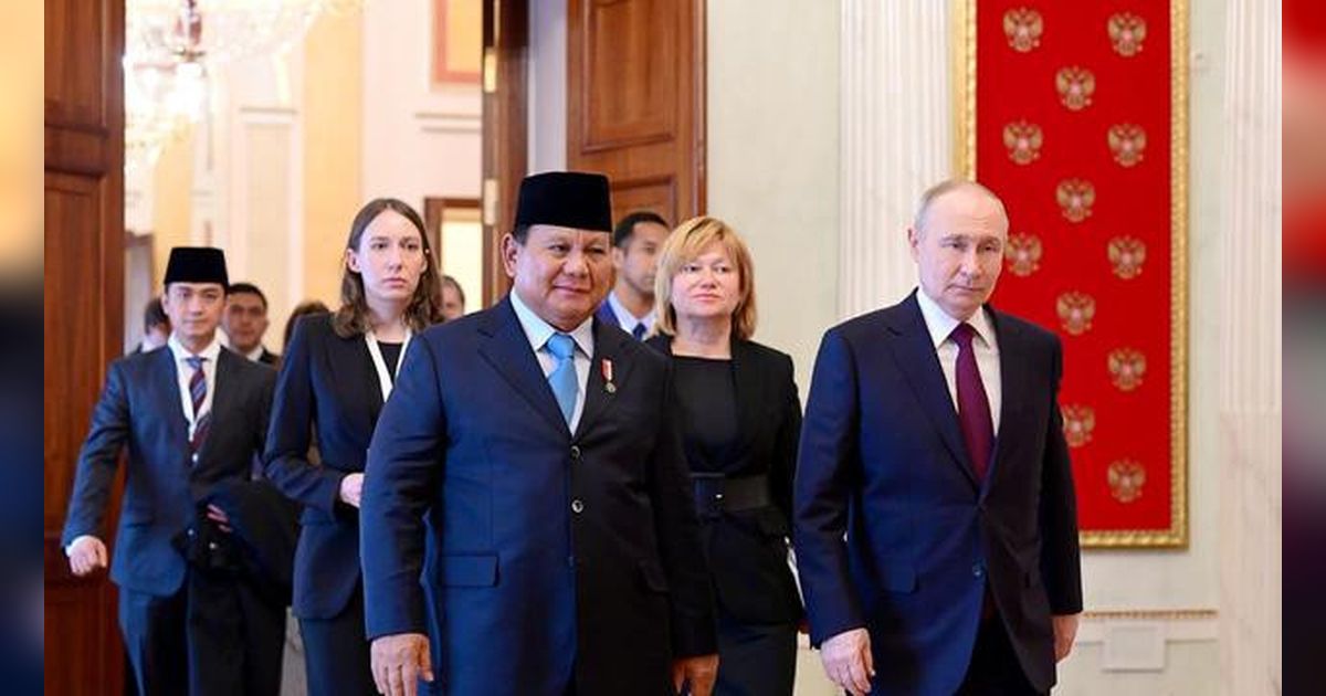 Prabowo Bertemu Putin di Moskow, Bahas Kerja Sama Strategis dan Isu Global