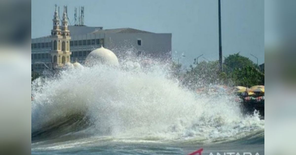 BMKG Peringatkan Potensi Gelombang Tinggi di Perairan Sumut dan Prediksi Hujan Lebat