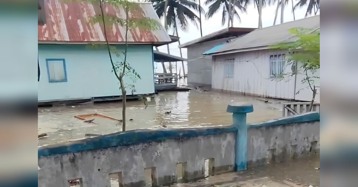 BPBD Data Dampak Banjir Rob di Buol dan Banggai Laut, Puluhan Rumah Terendam