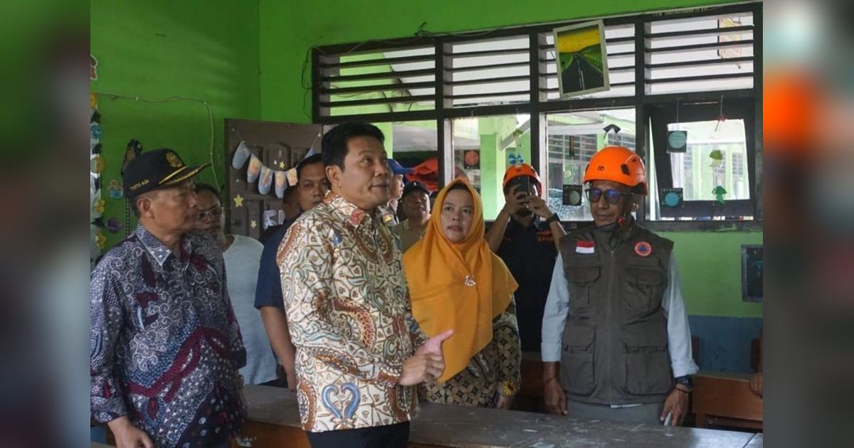 Pemkab Sidoarjo Siapkan Dana BTT dan Gedung Baru untuk Perbaikan Sekolah Sidoarjo Ambruk