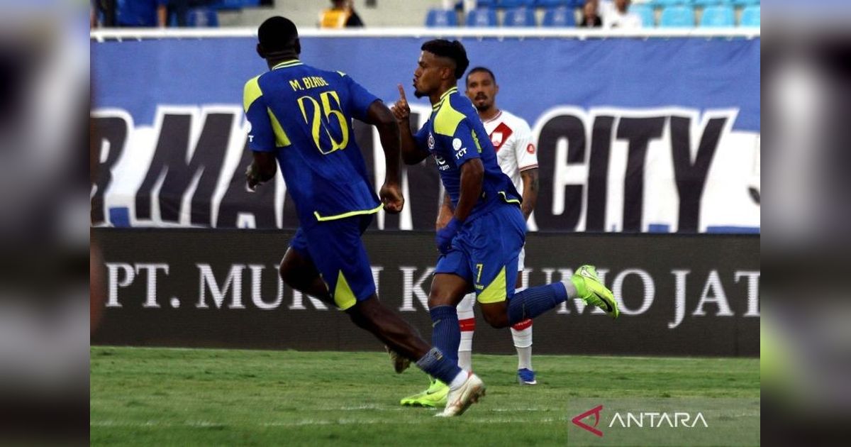 Dwigol Gemilang Gabriel Silva Antar Arema FC Taklukkan Persis Solo 2-0