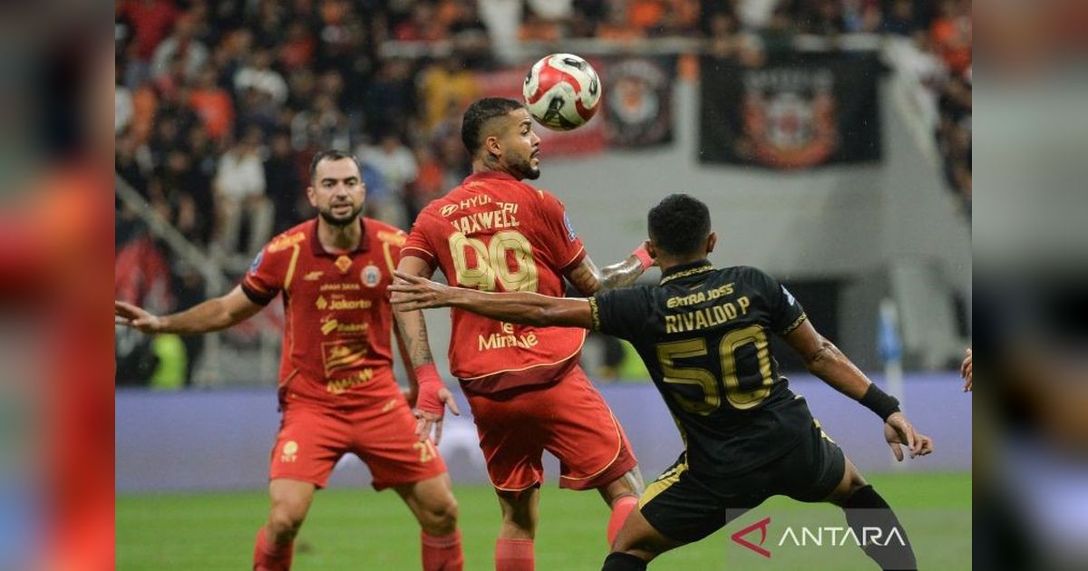 Maxwell Souza Antar Persija Jakarta Menang Tipis atas PSBS Biak di BRI Super League