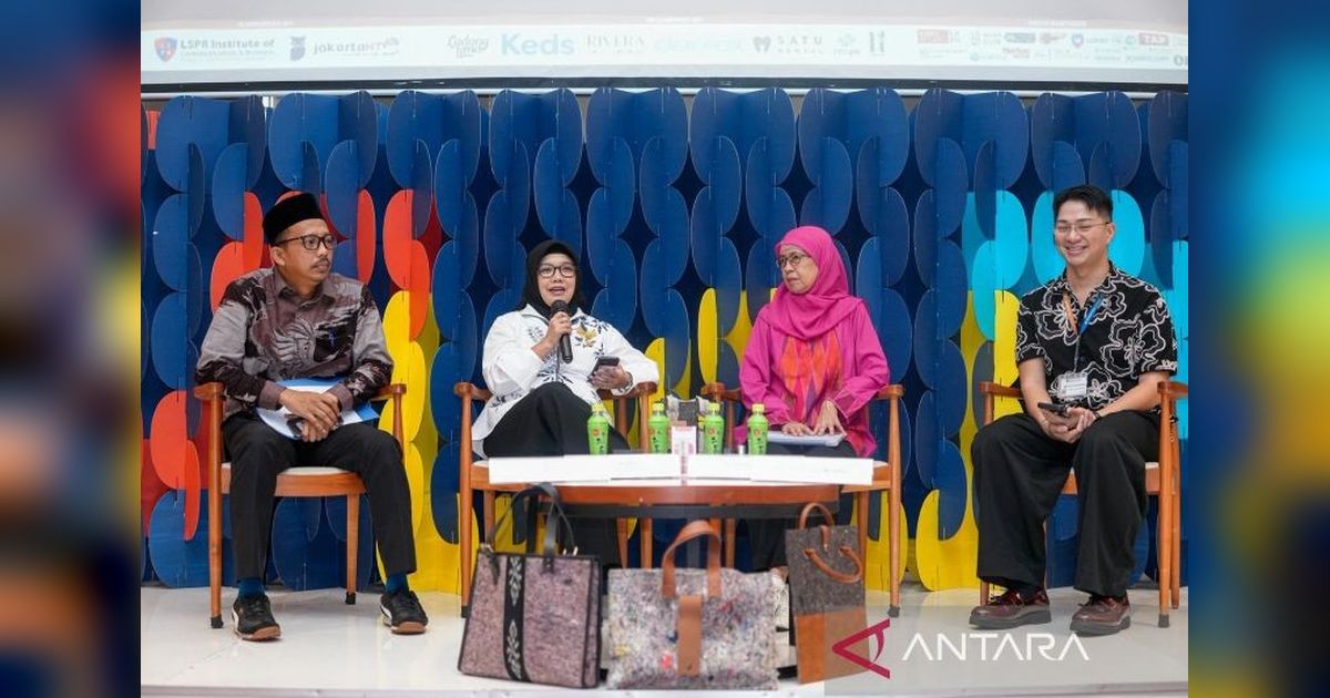 Kemenekraf dan Mahasiswa Kuatkan Kampanye Fesyen Berkelanjutan di Indonesia