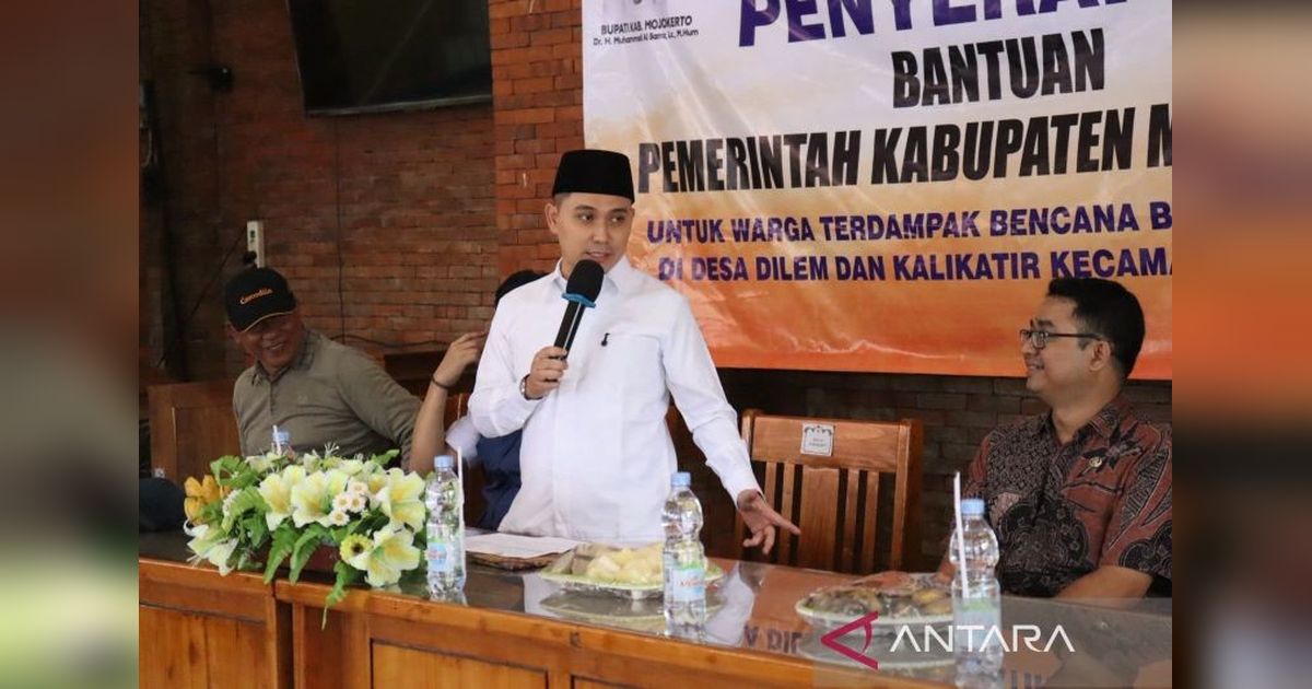 Pemkab Mojokerto Salurkan Bantuan Longsor untuk Ratusan Warga Terdampak
