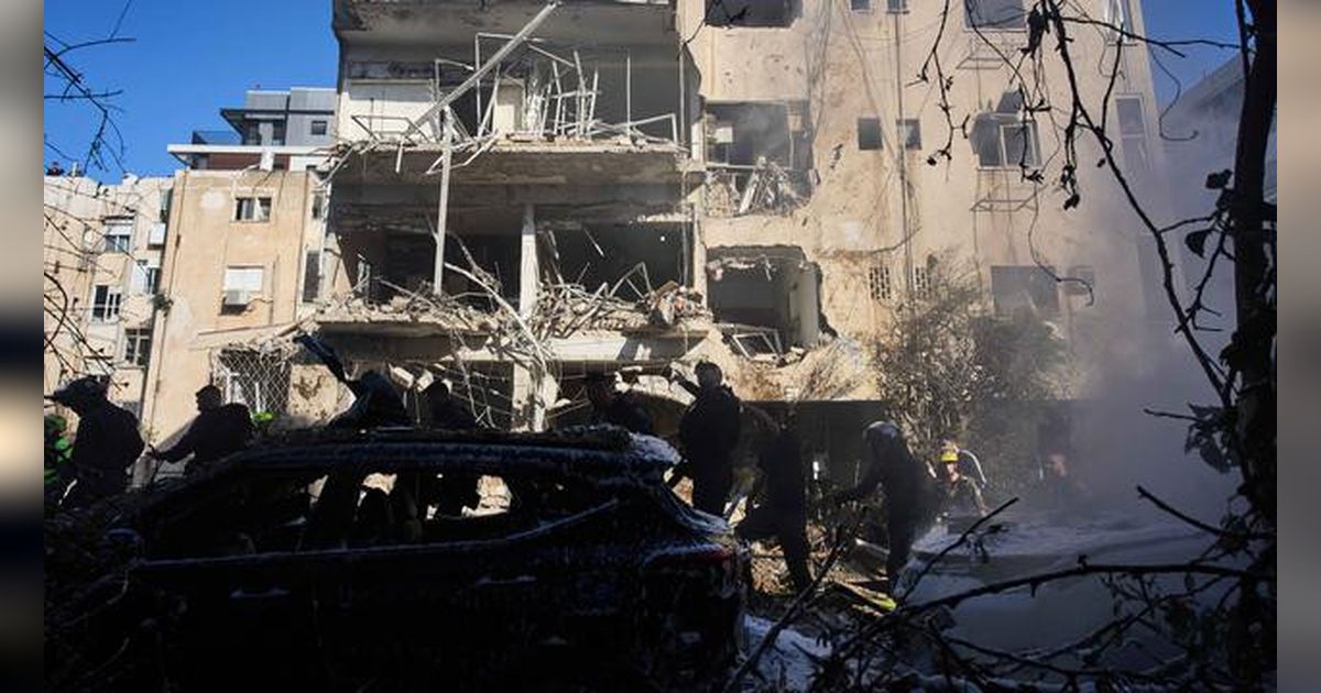 Rudal dan Drone Iran Bikin 1000 Lebih Rumah di Israel Rusak Tak Layak Huni