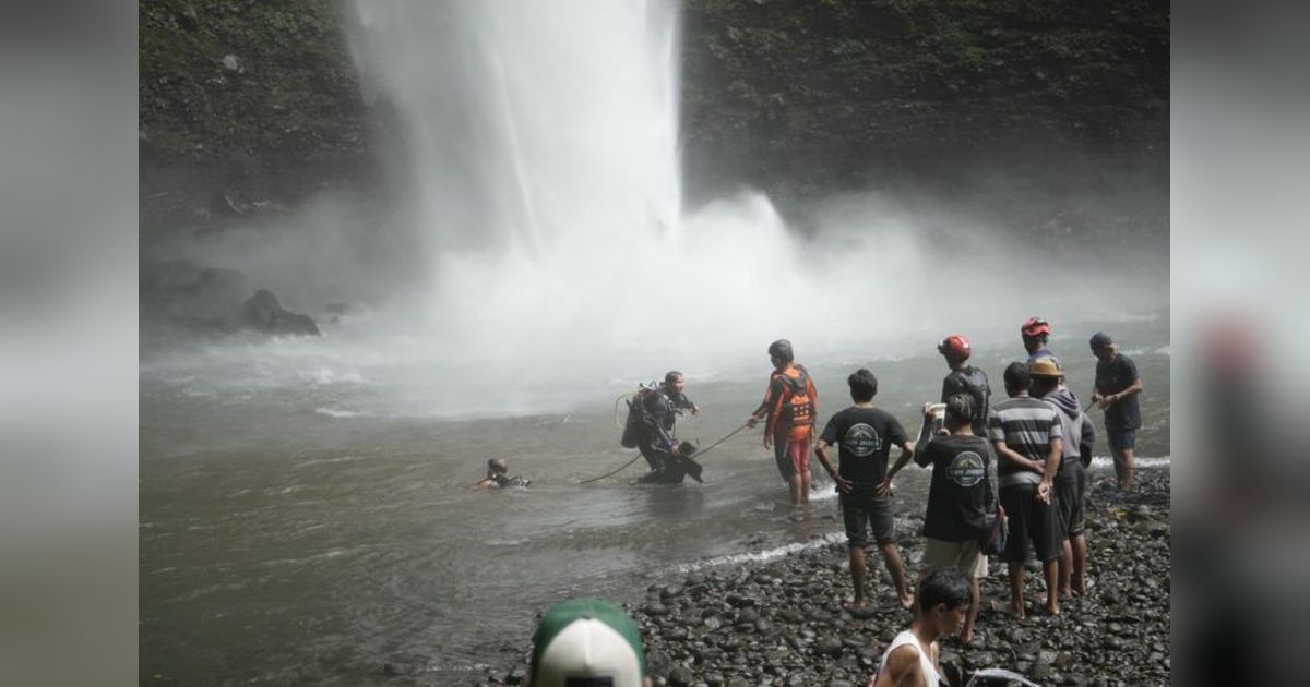Tim SAR Lanjutkan Pencarian Remaja Hilang di Air Terjun Tiu Bombong Lombok Utara