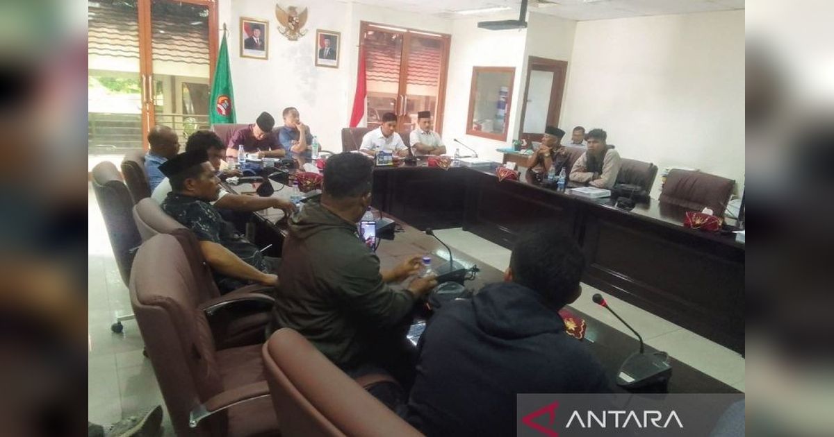 DPRD Maluku Desak Bukti Kuat Laporan 300 Kaleng Sianida di Buru