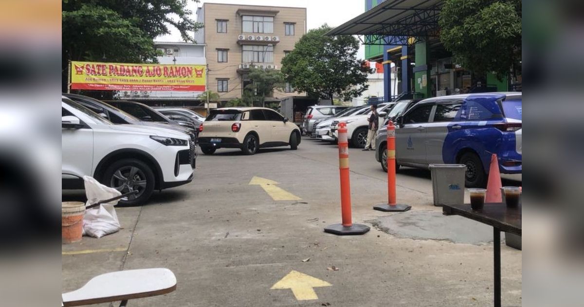 Revitalisasi Pasar Santa: Perumda Pasar Jaya Dorong Ekonomi Komunitas Anak Muda dengan Wajah Baru