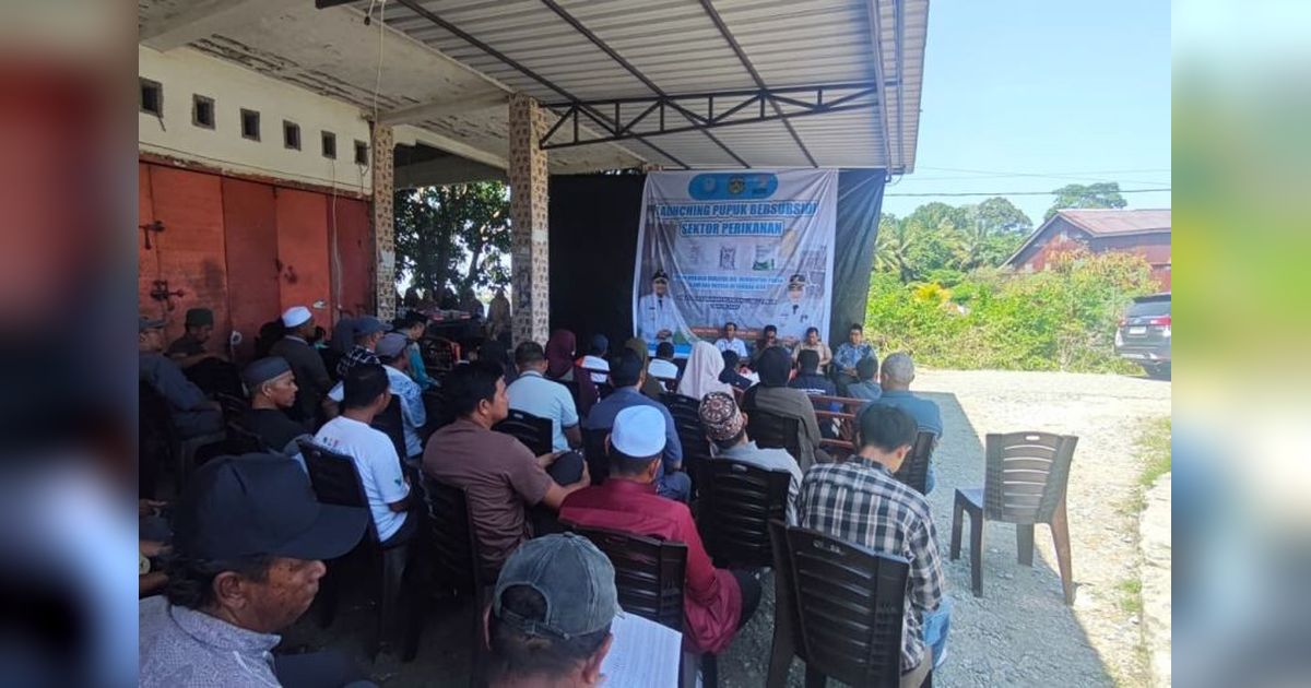 Pemkab Lutim Salurkan Pupuk Subsidi untuk 1.163 Petambak, Dorong Revitalisasi Perikanan Daerah