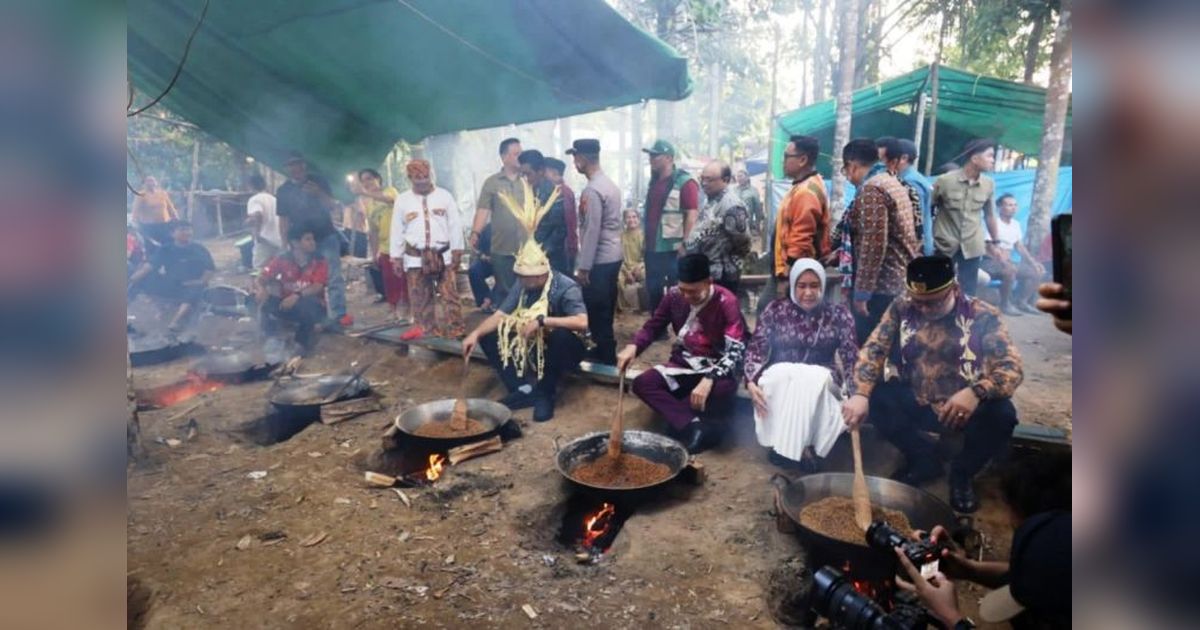 Bupati Kukar Ajak Desa Perkuat Pelestarian Budaya Kukar sebagai Tameng Modernisasi