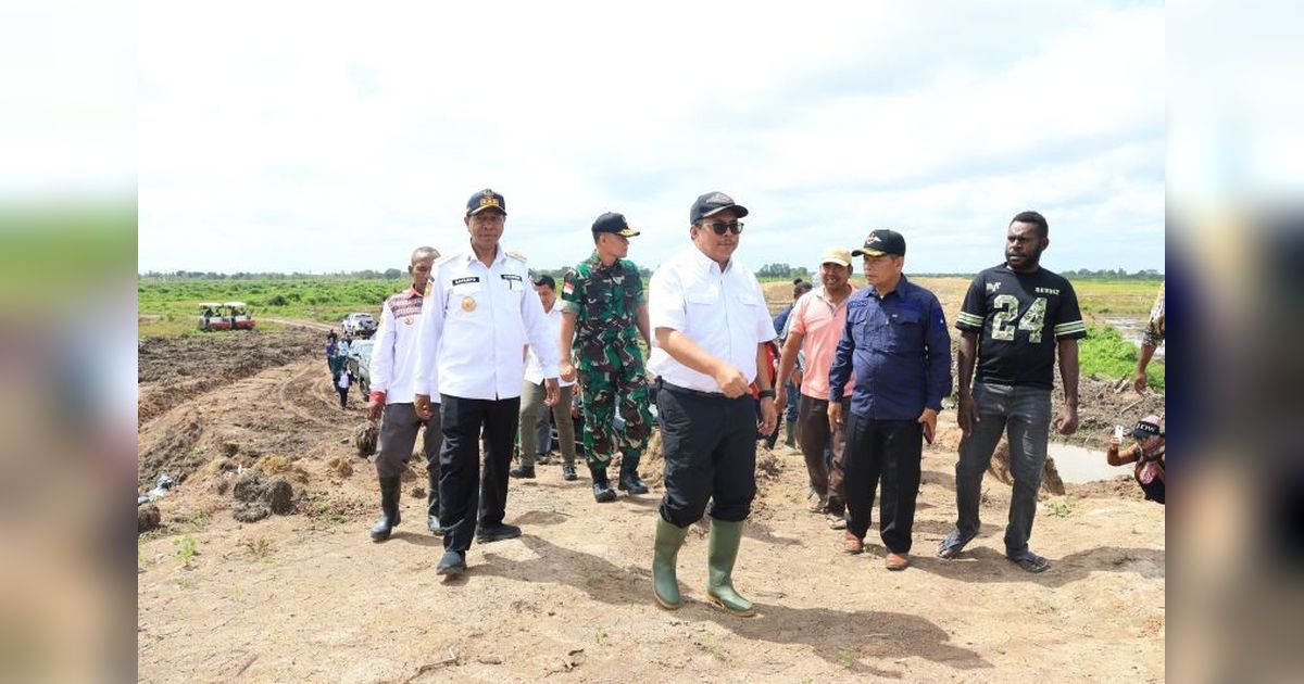 Ditjen Lahan dan Irigasi Kementan Tinjau Program Cetak Sawah Merauke, Target 50 Ribu Hektare
