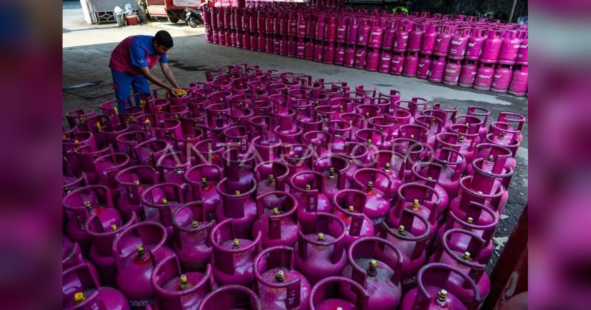 Ekonomi Sepekan: Kenaikan Harga LPG, Jaminan Pangan Haji, hingga Proyek Kereta Api Kalimantan