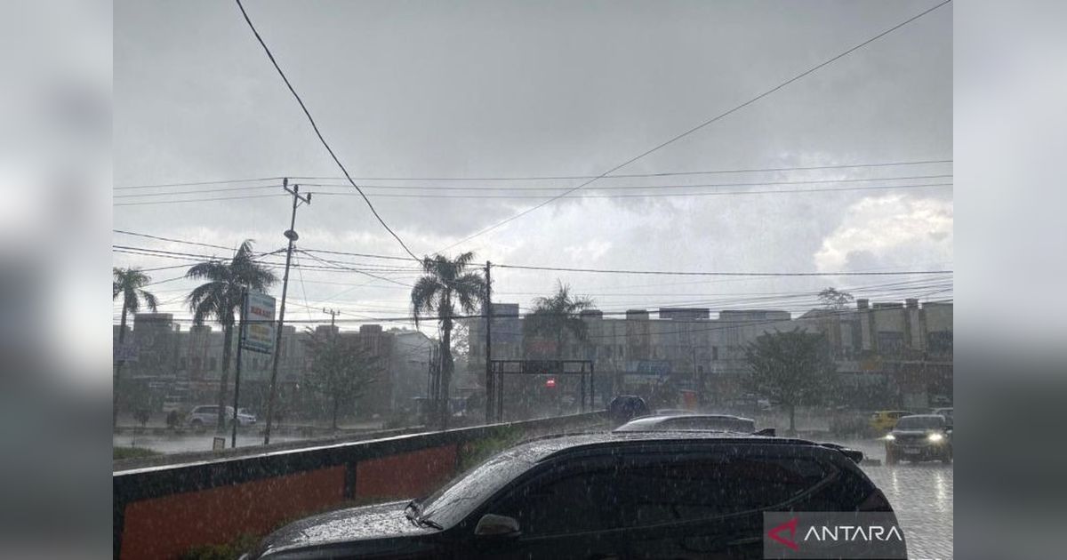 BMKG Sultra Peringatkan Potensi Hujan Lebat Disertai Angin Kencang di Sejumlah Wilayah