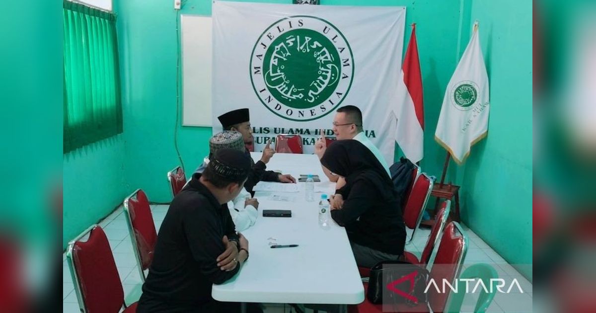 Fenomena Mualaf Karawang Meningkat Drastis, Puluhan WNA Berikrar Syahadat di MUI