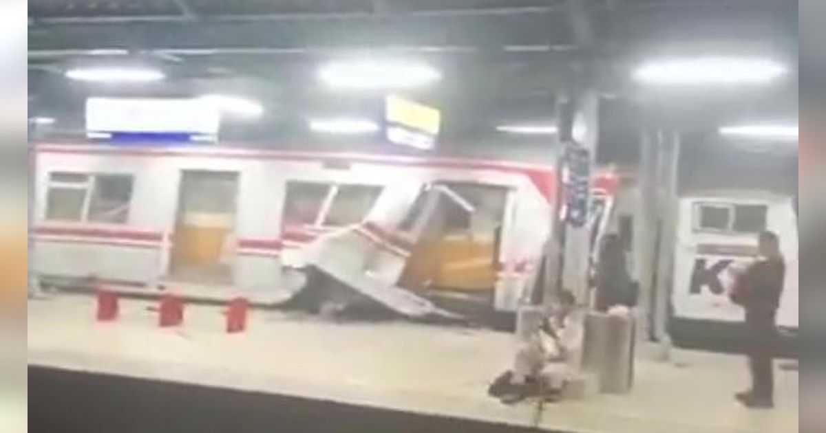 Kecelakaan KA di Bekasi Timur, 5 Orang Meninggal dan 3 Korban Masih Terjebak