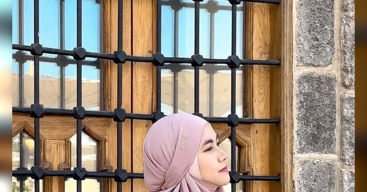 Api Berkobar Pukul 3 Pagi, Rumah Anisa Rahma Dilalap Si Jago Merah