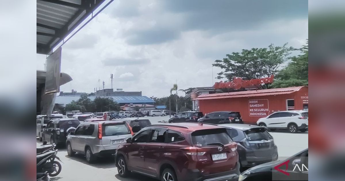 Pertamina Patra Niaga Tingkatkan 20 Persen Penambahan Pasokan BBM di Pekanbaru Atasi Antrean Panjang Libur Panjang