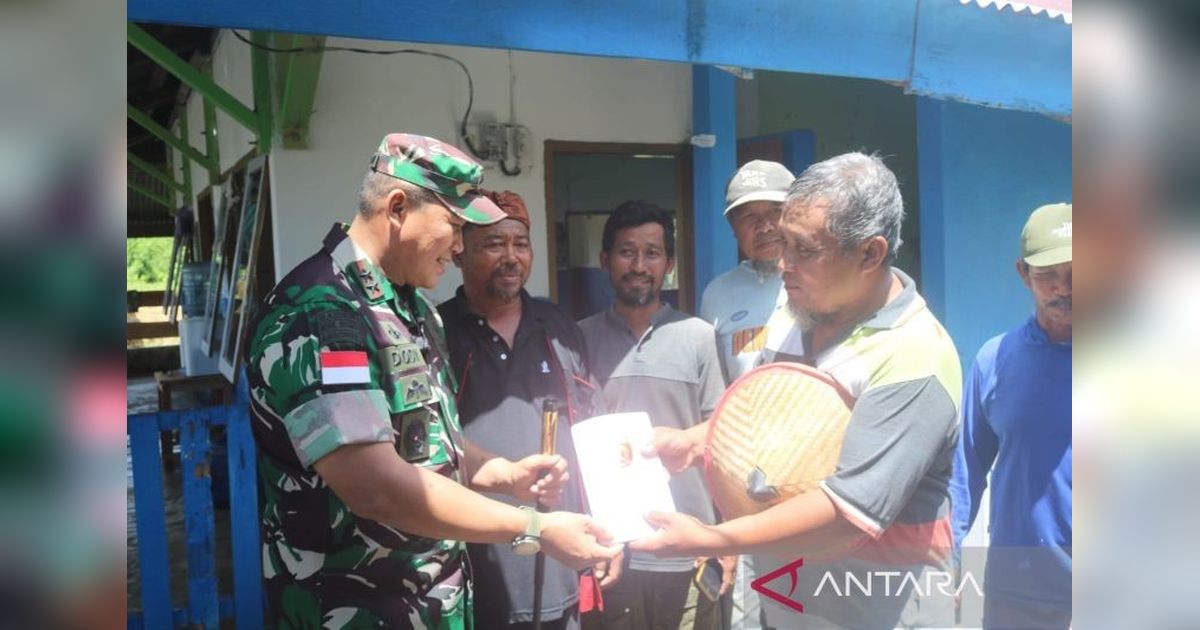 Kodam Pattimura Salurkan Bantuan Perbaikan Masjid Darussalam Waili, Wujud Kepedulian TNI