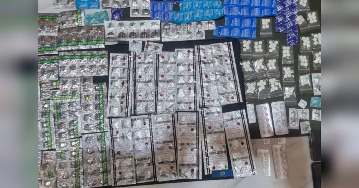 Polisi Gerebek Toko Obat Keras di Tanjung Priok, Ratusan Pil Berbahaya Disita
