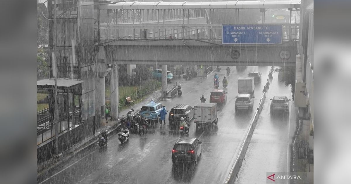 Prakiraan Cuaca Jakarta: BMKG Prediksi Hujan Ringan Sepanjang Senin, Waspada Potensi Hujan Sedang