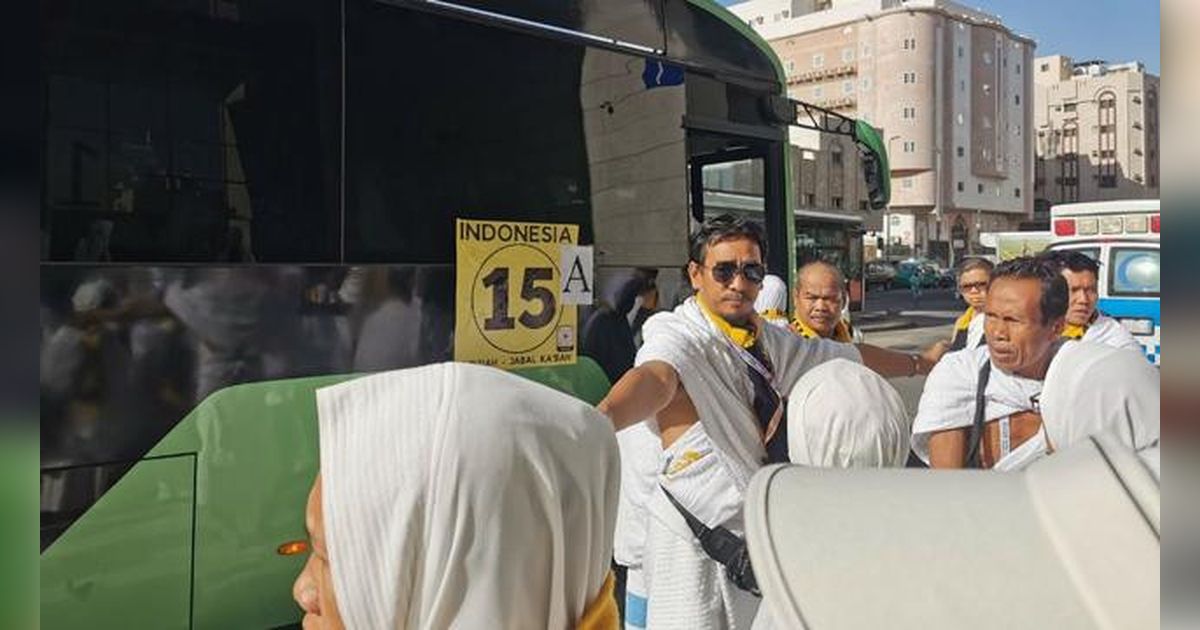 Suhu di Arab Saudi Capai 42 Derajat Celsius, Jemaah Haji Lansia Asal Indonesia Pingsan