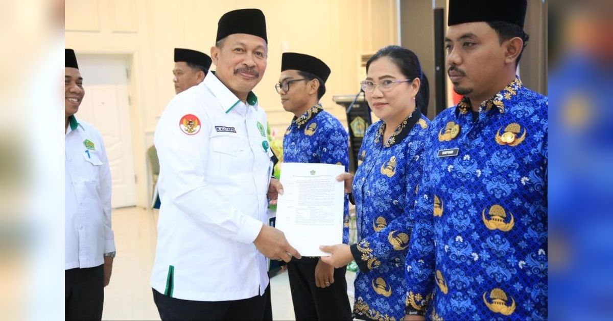 Kemenag Sulsel Serahkan SK Redistribusi 66 PPPK, Perkuat Kinerja Pelayanan Publik