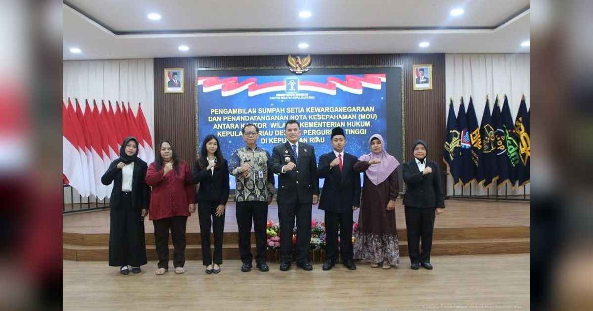 Kanwil Kemenkum Kepri Kukuhkan Tiga Anak Berkewarganegaraan Ganda Jadi WNI