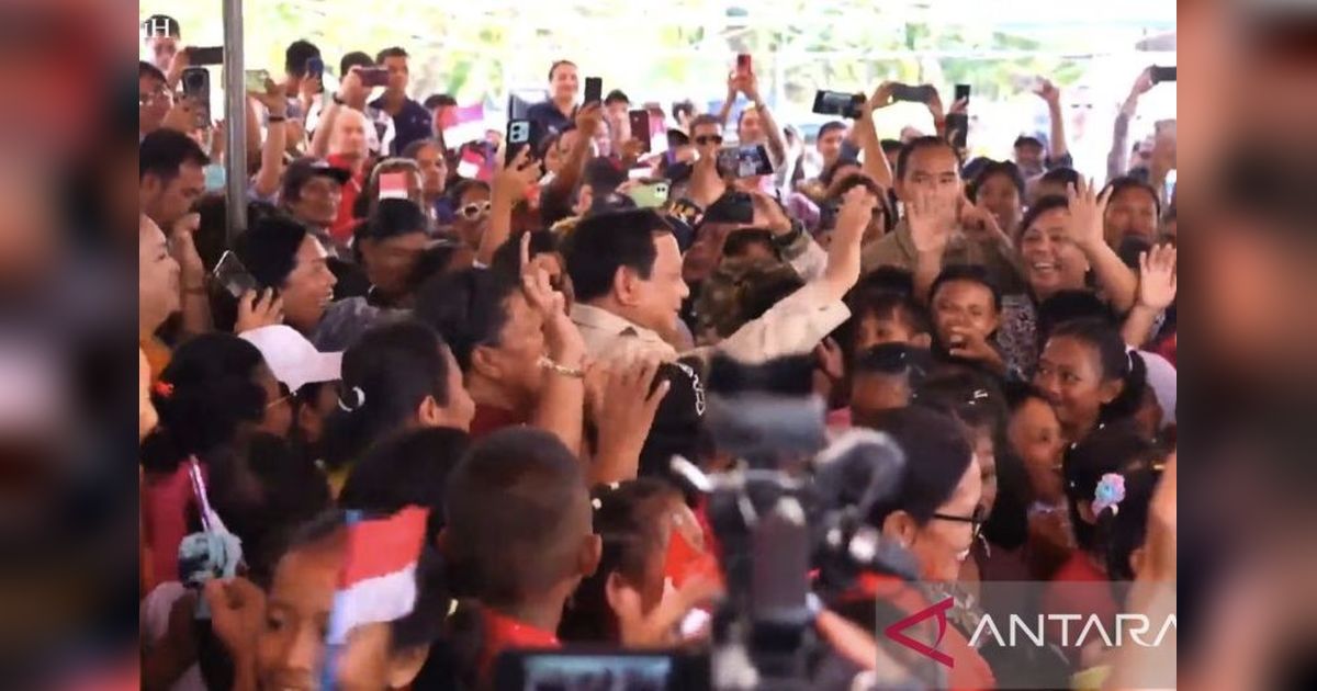 Presiden Prabowo Joget Tabola Bale, Hangatkan Suasana Kunjungan di Miangas