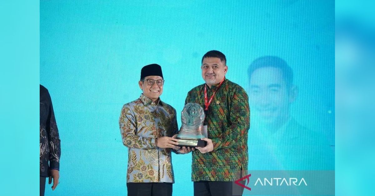 Pemkot Makassar Raih Paritrana Award 2025, Lindungi Puluhan Ribu Pekerja Rentan