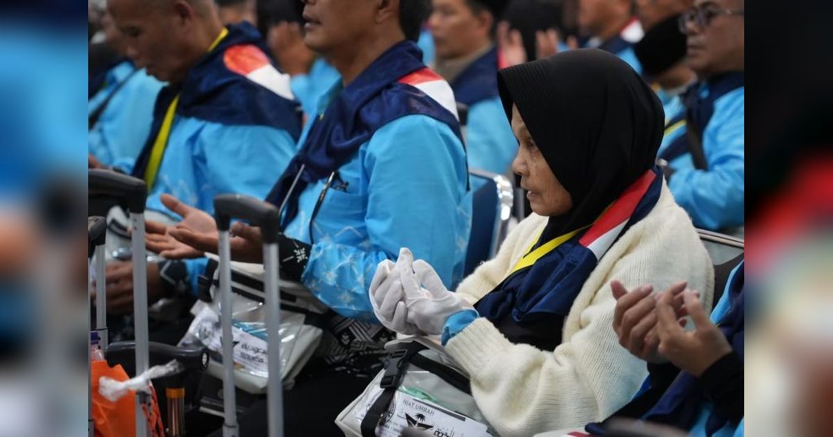Calon Haji Kabupaten Bandung Kloter 24 KJT Bertolak ke Jeddah via Kertajati