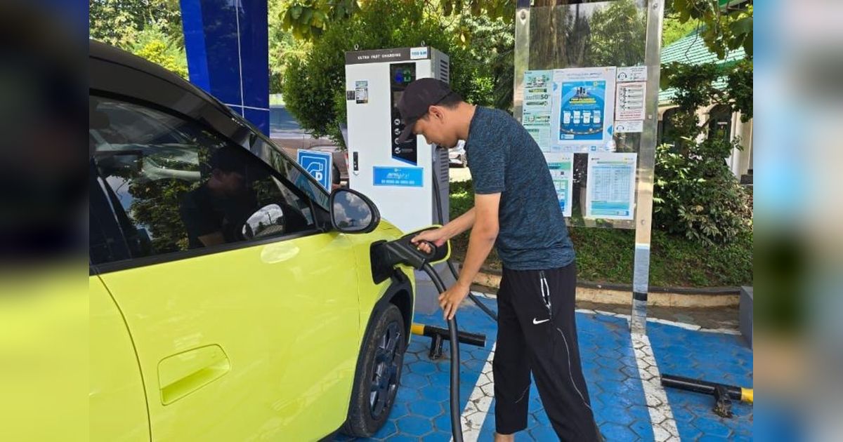 PLN Lampung Perkuat Komitmen Energi Bersih dengan 100% Kendaraan Listrik Operasional