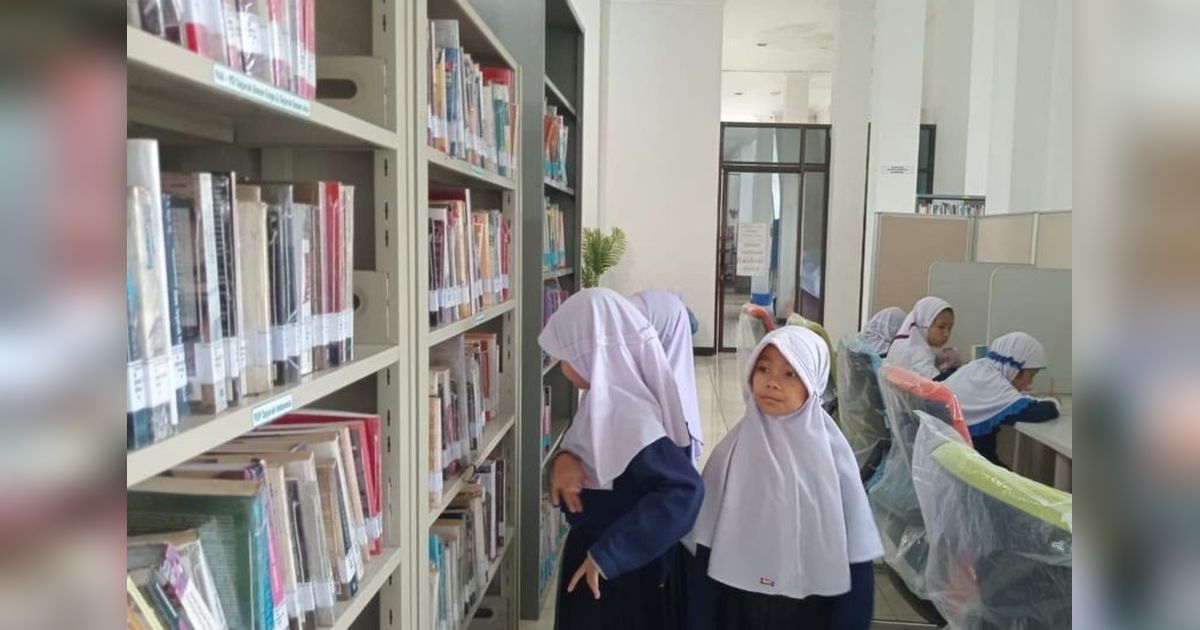 {{caption}}