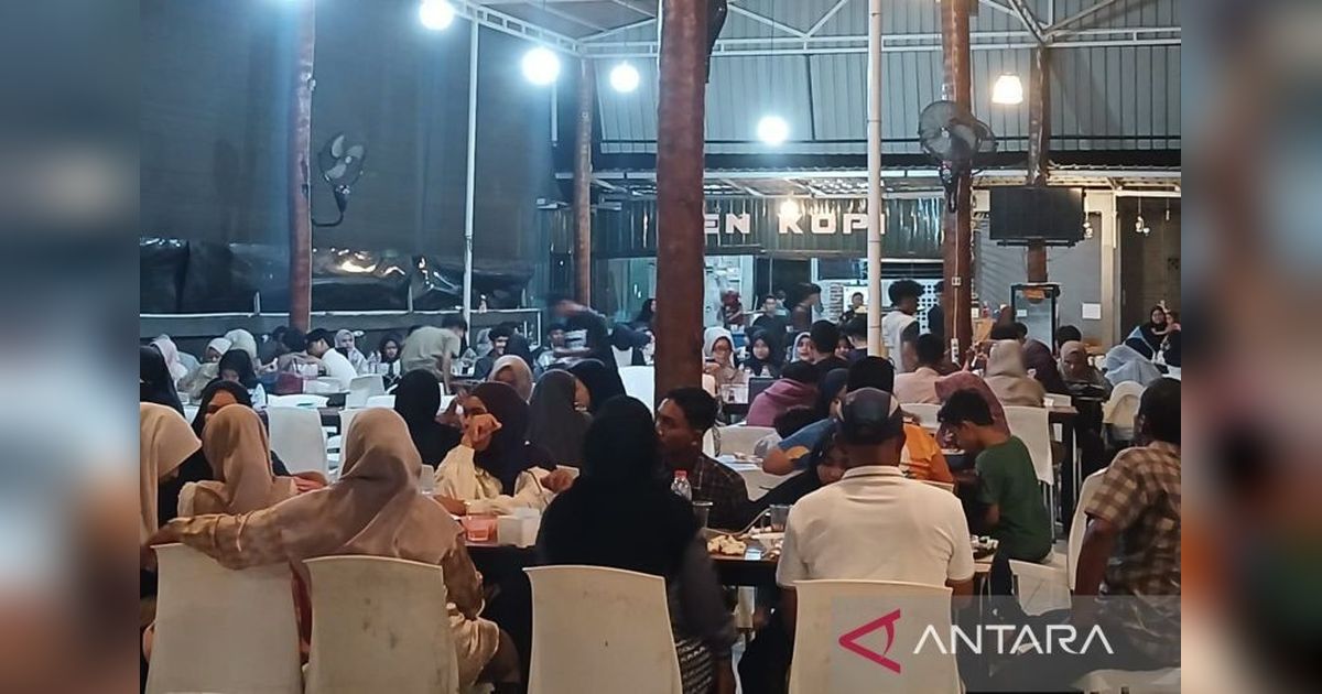 Listrik Padam Total di Banda Aceh, Warkop Jadi Penyelamat Warga Cari Internet dan Charger HP