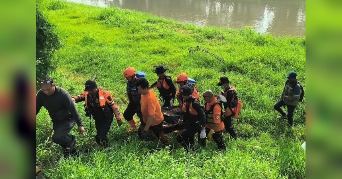 Tim SAR Temukan Jenazah Pria Hanyut di Kanal Banjir Barat Semarang