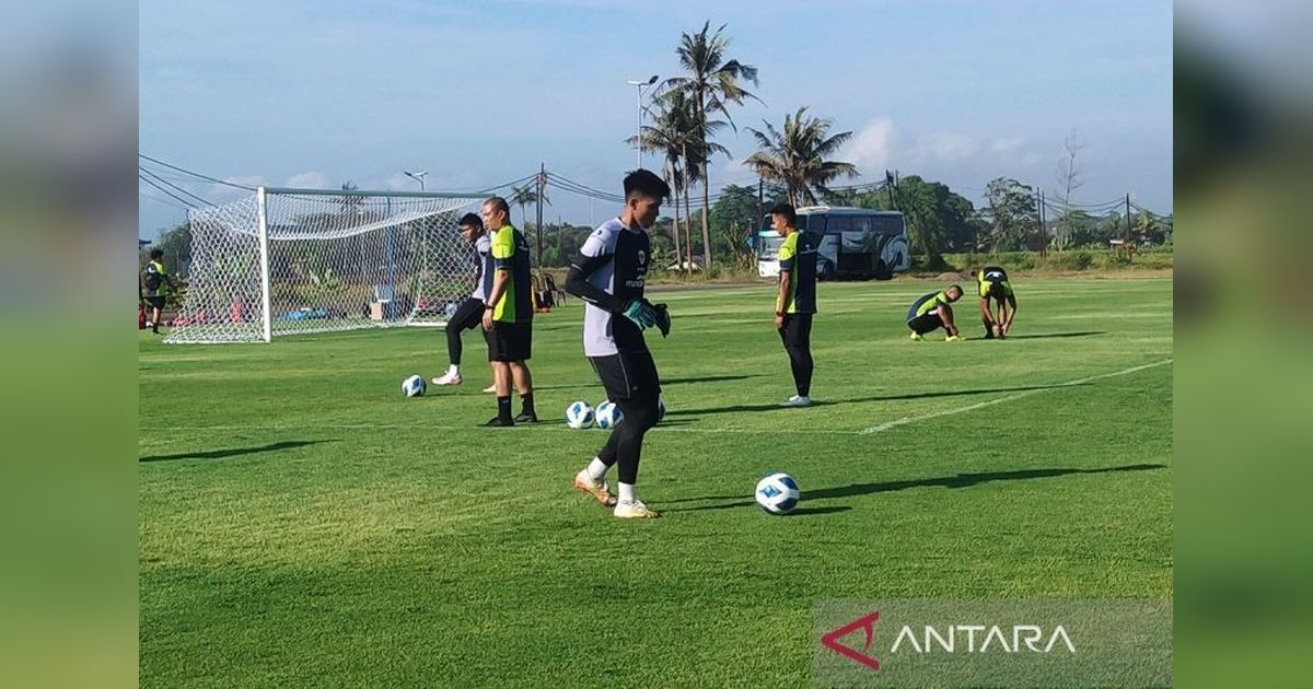 Kiper Muda Hafizh Rizkianur Siap Maniskan Debut Persija di Laga Penutup Musim