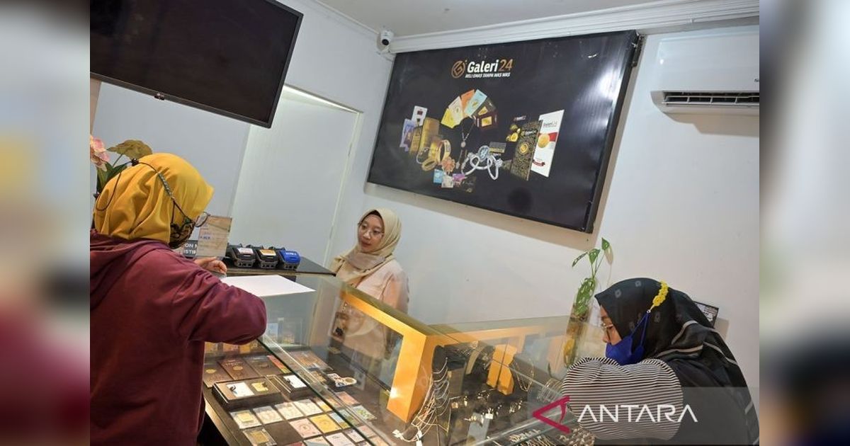 Harga Emas Pegadaian Kompak Turun Lagi Hari Ini, Cek Rincian UBS, Antam, dan Galeri24
