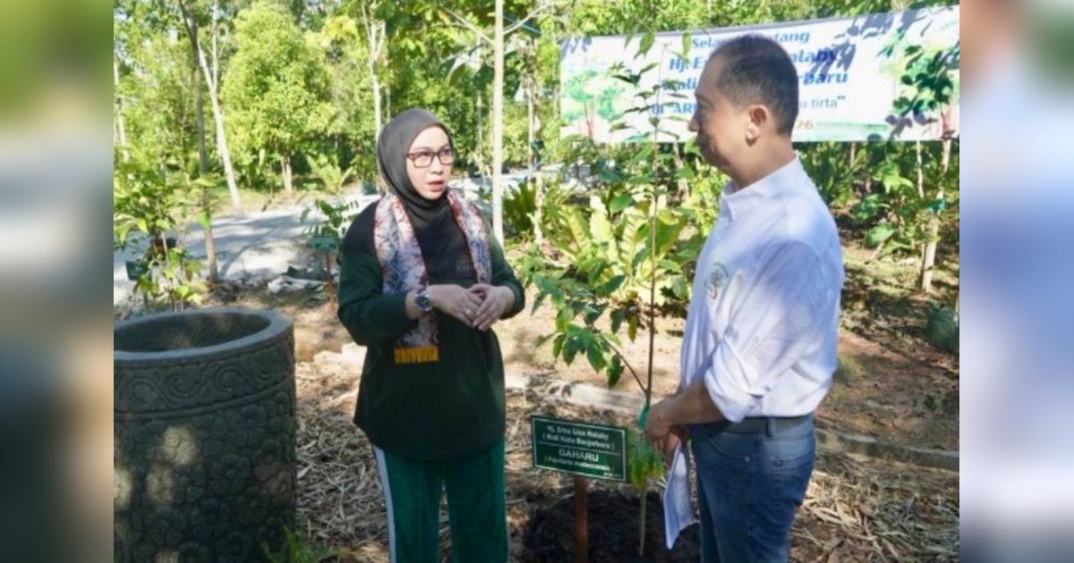 Perkuat Gerakan Kartini Hebat, Pemkot Banjarbaru Gencarkan Penanaman Pohon Gaharu