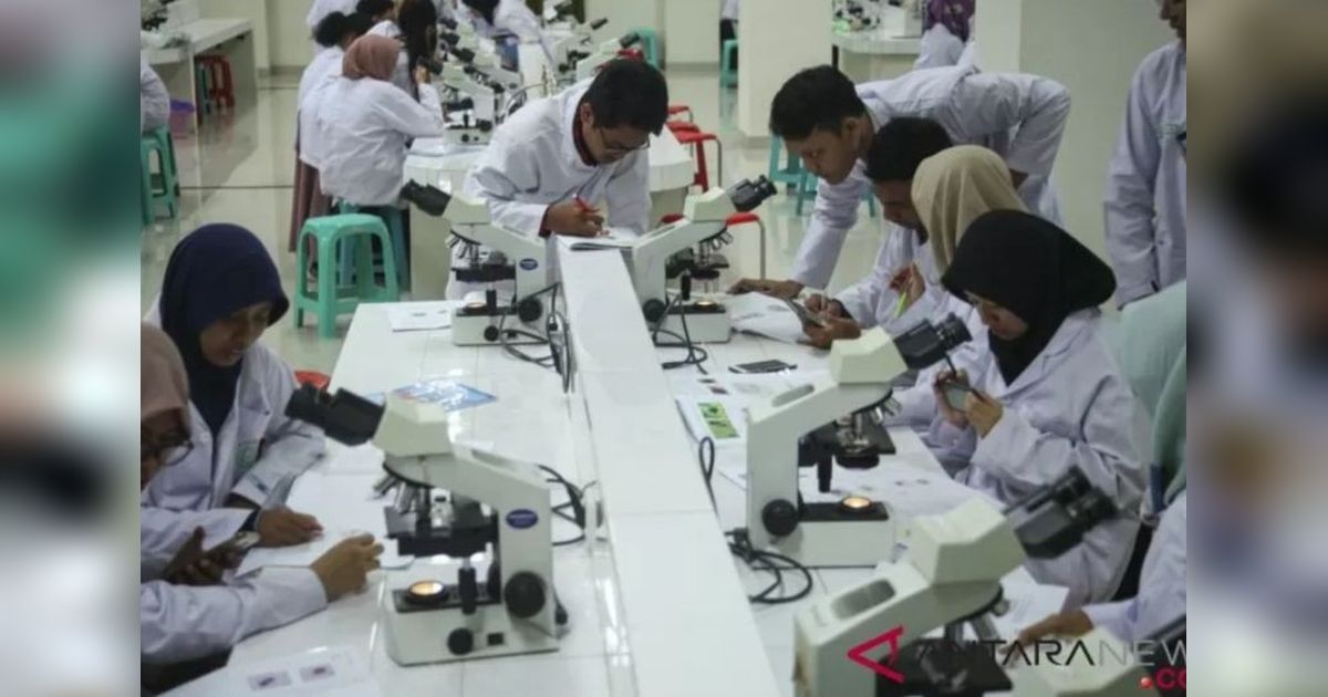 Kemdiktisaintek Atur Status Dosen Tetap Dokter Klinis, Ini Mekanismenya