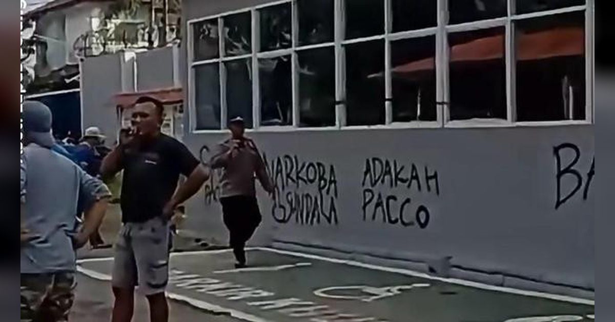 {{caption}}