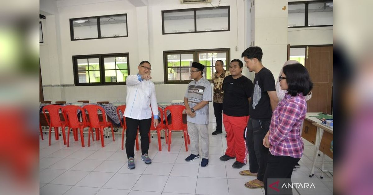 {{caption}}