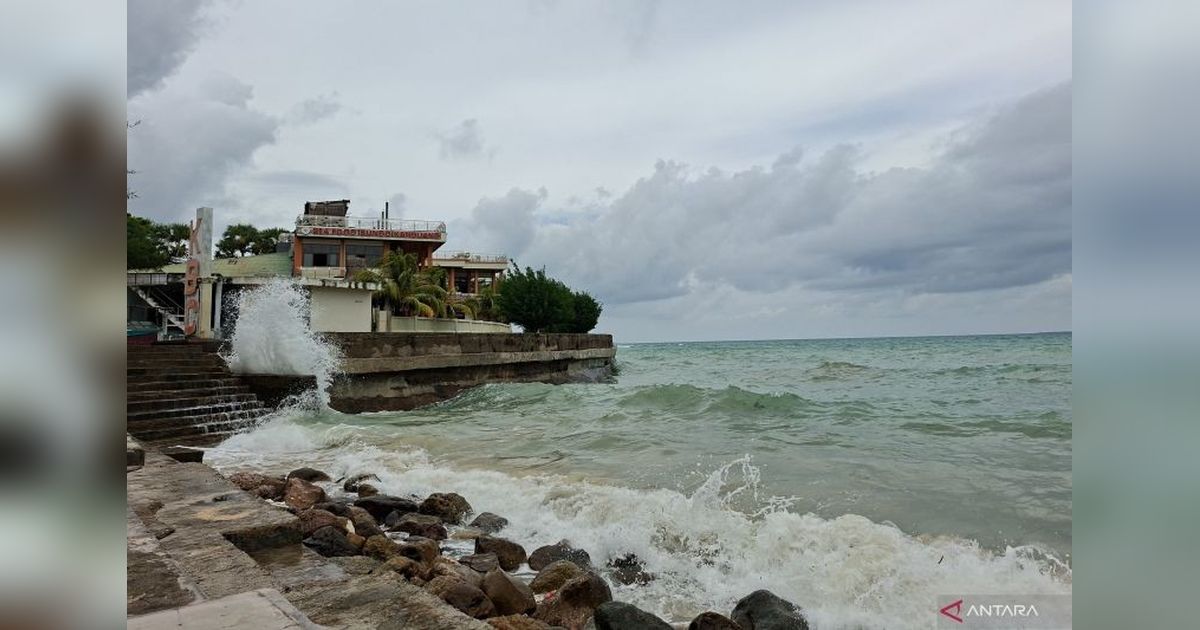 BMKG Peringatkan Potensi Gelombang Tinggi NTT Capai 2,5 Meter hingga 3 Juni 2026