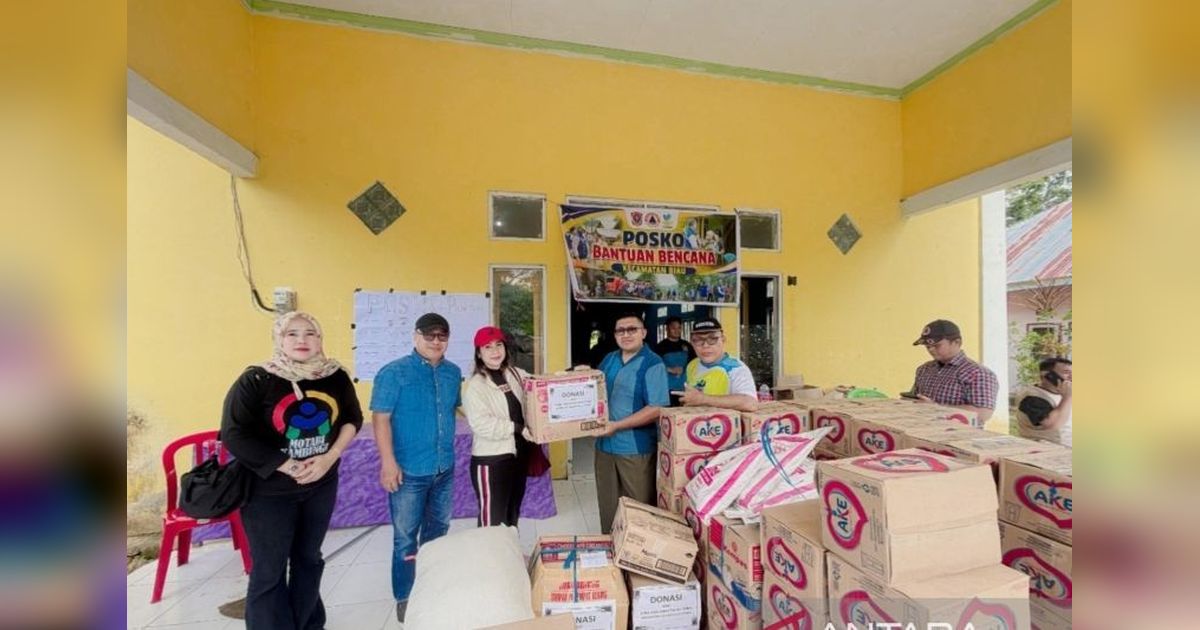 DPRD Gorontalo Utara Salurkan Bantuan Banjir Gorontalo Utara di Biau