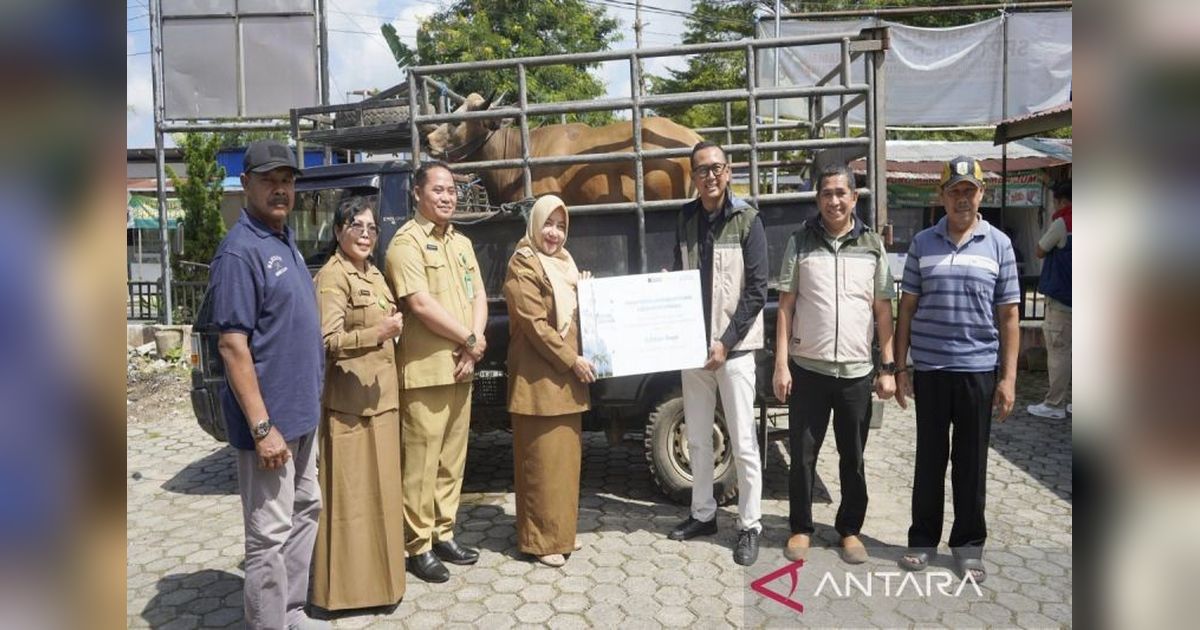 Bandara Syamsudin Noor Bagikan Protein Hewani, Tingkatkan Gizi Warga Sekitar Lewat Program TJSL
