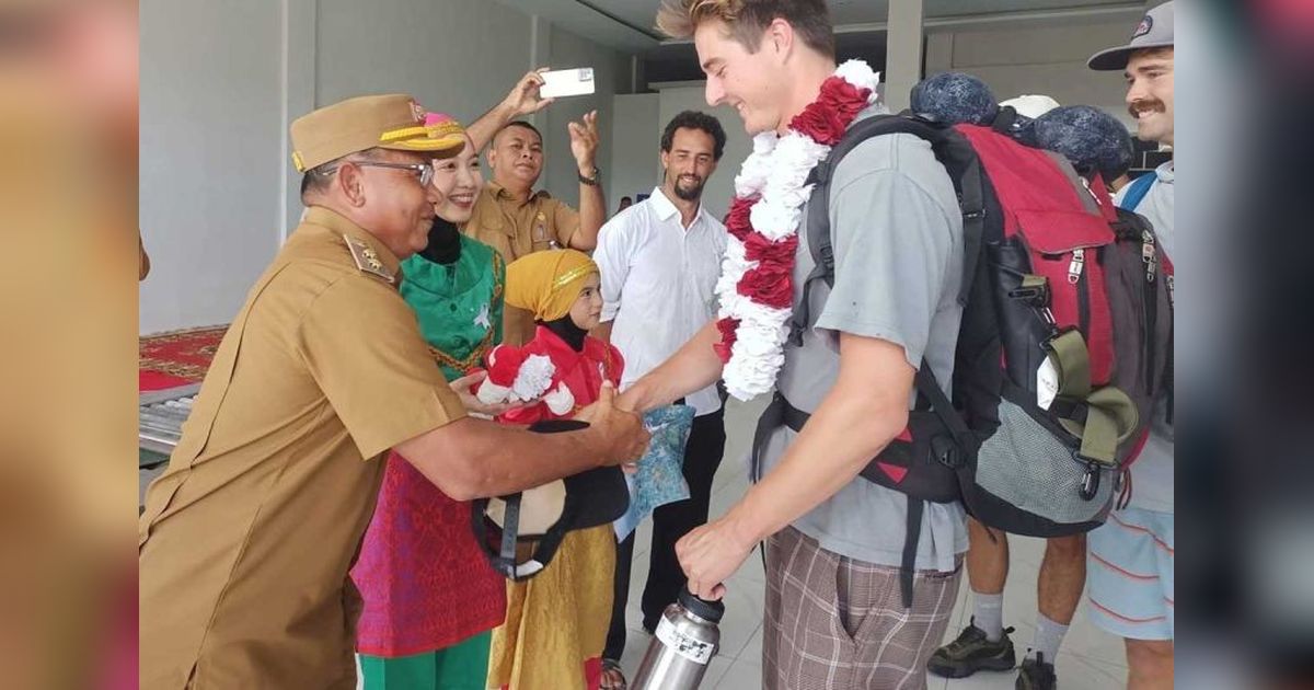 Pemkab Simeulue Sambut Turis Asing dengan Tarian Tradisional, Pacu Wisata Simeulue