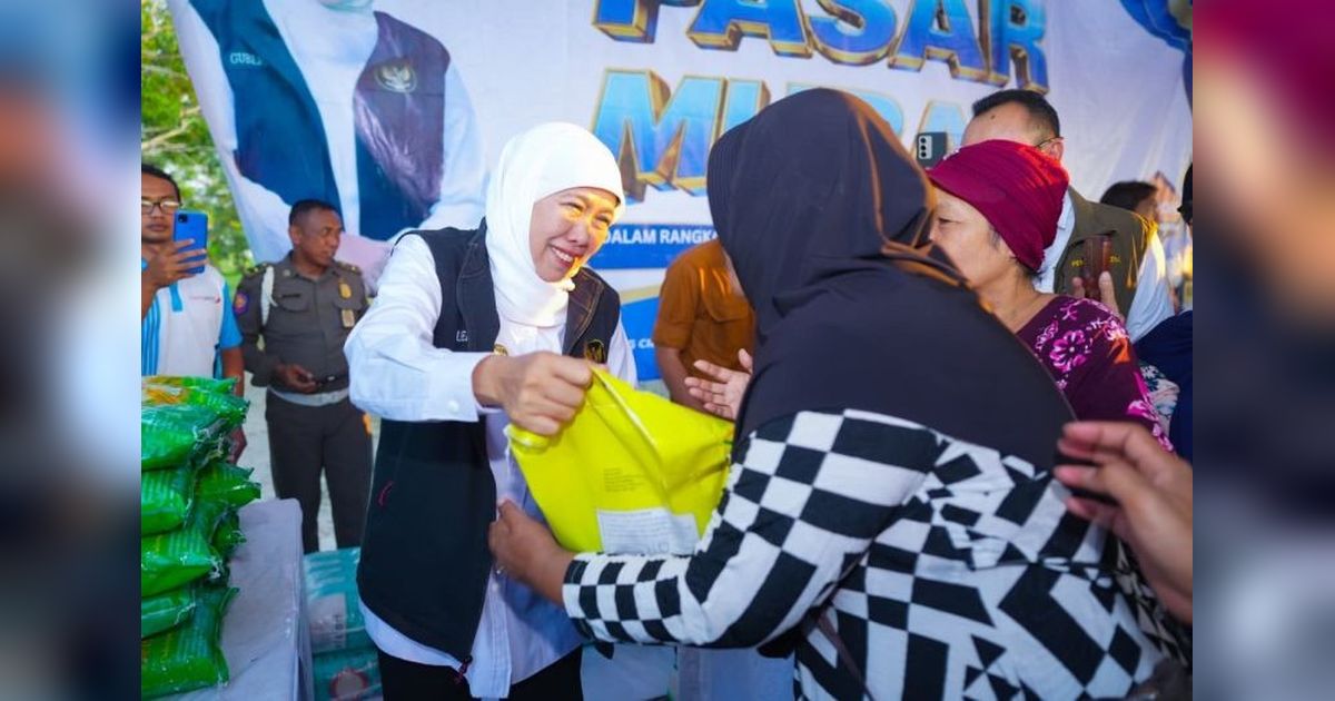 Gubernur Khofifah Pastikan Stok Bahan Pokok Aman dan Harga Terjangkau di Ngawi Melalui Pasar Murah