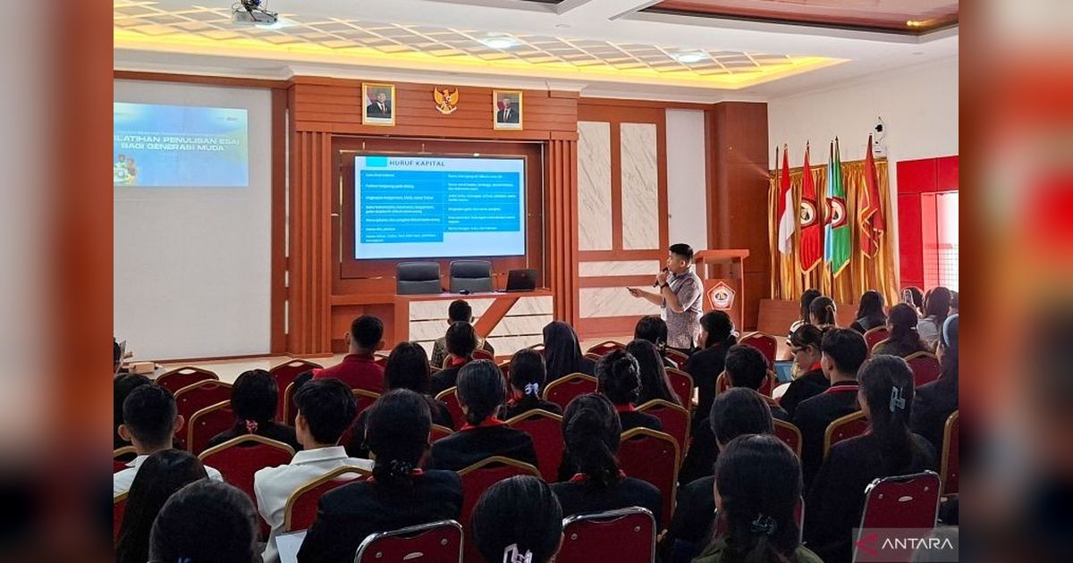 BBP NTT Fasilitasi Peningkatan Keterampilan Menulis Esai Generasi Muda