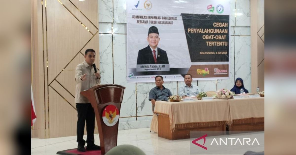DPR dan BPOM Gencarkan Edukasi Bahaya Penyalahgunaan Obat di Pariaman untuk Kesehatan Masyarakat