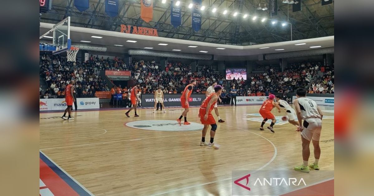 Dewa United Curi Kemenangan Dramatis di Laga Pertama Semifinal IBL 2026